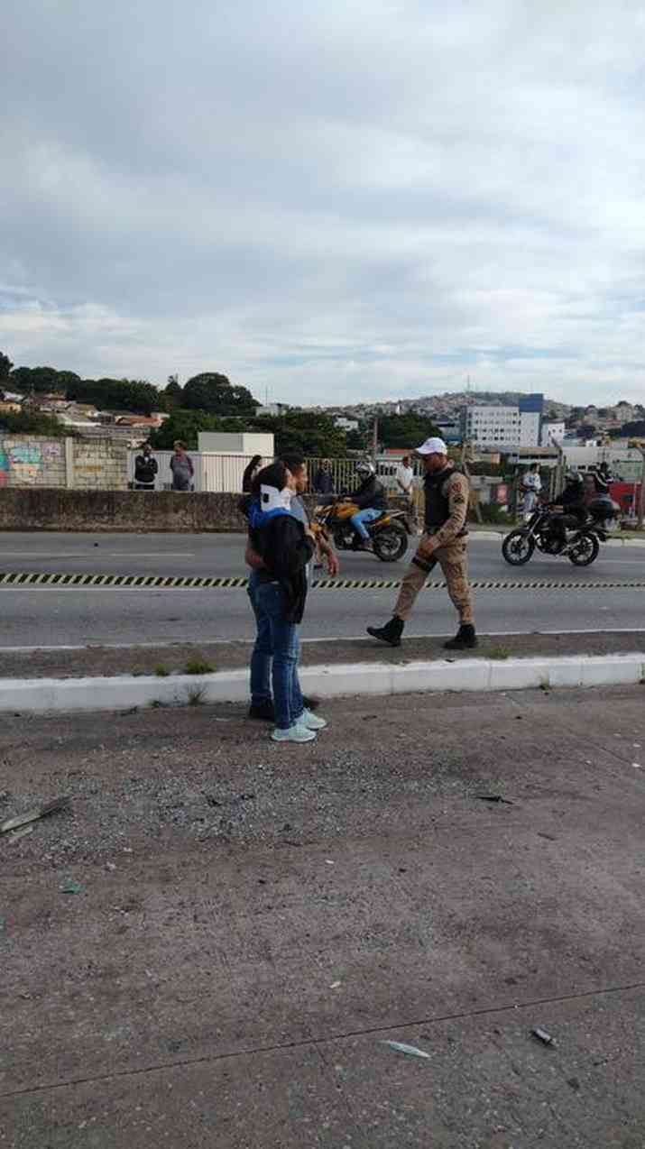 Acidente Entre Nibus Do Move Deixa Pessoas Feridas Em Bh Estado De