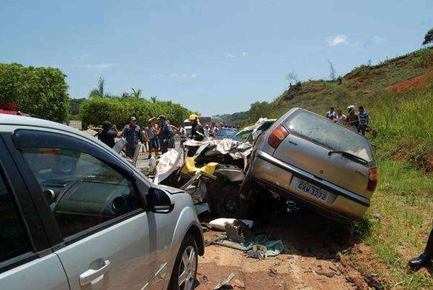 Acidente Na Br Em Martins Soares Estado De Minas