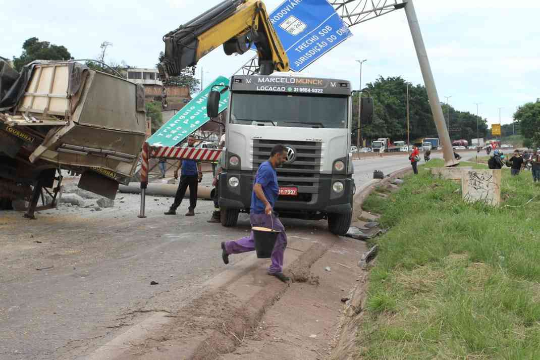 Veja Fotos Do Acidente No Anel Rodovi Rio Que Matou Duas Pessoas