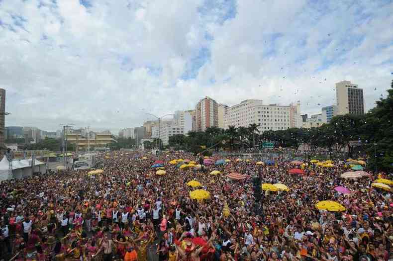  incerto o futuro de eventos com aglomeraes, como o desfile deste ano do bloco Ento, Brilha!(foto: Leandro Couri/EM/D.A Press )