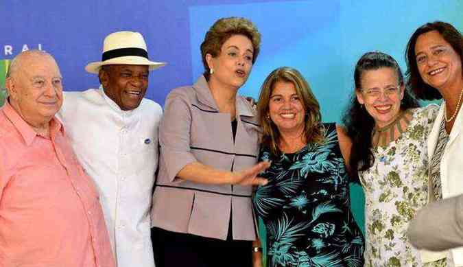 A presidente Dilma recebeu apoio de artistas e intelectuais(foto: Agncia Brasil)