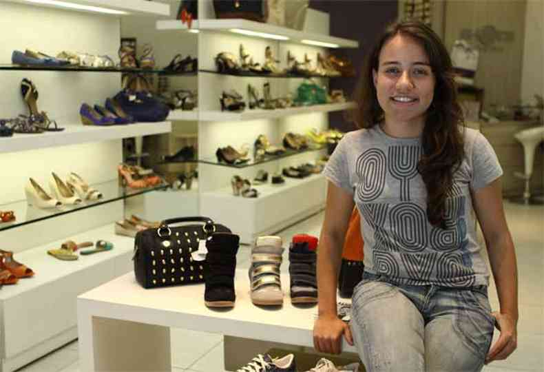 Como primeiro emprego e a formatura no ensino mdio, rika Sernizon d nota 10 para a alegria que ela est vivendo(foto: RODRIGO CLEMENTE/EM/D.A PRESS)