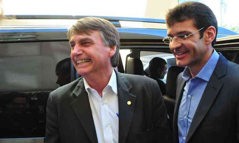 Marcelo Alvaro Antnio (d) admitiu que apoio de Bolsonaro (e) impulsionou candidatura(foto: Gladyston Rodrigues/EM)