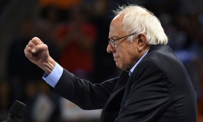 O pr�-candidato democrata Bernie Sanders (foto: AFP/ROBYN BECK )