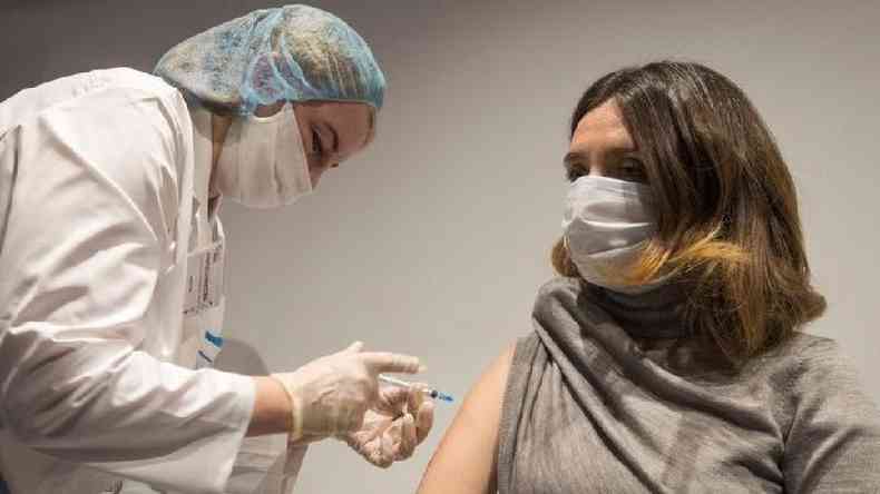 A maioria das naes que comearam a vacinao so pases de alta renda.(foto: Reuters)