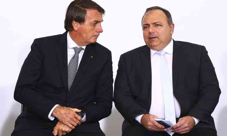 A dupla Pazuello e Bolsonaro deu de ombros e no encomendou nem uma msera dose(foto: Agncia Brasil )