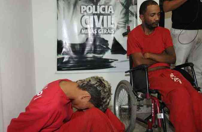 Lucas Mateus Botelho Felipe, 19 anos, e o cadeirante Pedro Felipe da Silva, 32 anos, foram presos em casa(foto: Paulo Filgueiras/EM DA Press)