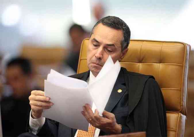 Ministro Lus Roberto Barroso decidiu, no incio da semana, levar ao plenrio a deciso sobre o julgamento do ex-deputado Eduardo Azeredo(foto: Carlos Humberto/SCO/STF )