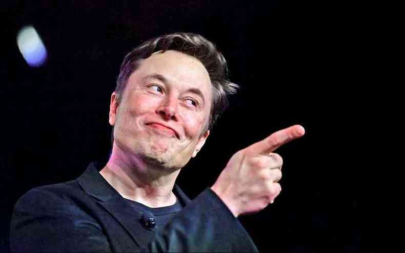 Elon Musk, presidente da Tesla, tem ganhos maiores do que o PIB de pases como Cabo Verde e Libria (foto: Frederic J. Brown/AFP)