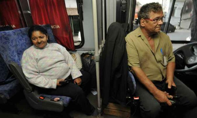Maria Aparecida teme não conseguir manter tratamento. 'Várias pessoas ficaram com medo de ficar no caminho', disse o motorista Paulo Roberto(foto: Juarez Rodrigues/EM/D.A Press) Maria Aparecida teme não conseguir manter tratamento. 'Várias pessoas ficaram com medo de ficar no caminho', disse o motorista Paulo Roberto(foto: Juarez Rodrigues/EM/D.A Press)