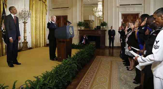 Presidente Dos EUA Barack Obama participa da cerimnia de naturalizao de funcionrios pblicos(foto: REUTERS/Jonathan Ernst)