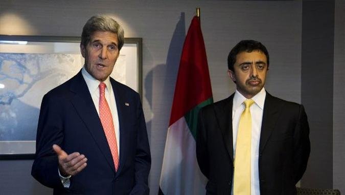 Kerry se encontrou com Ministro das Relações Exteriores, Abdullah bin Zayed Al Nahyan, nesta sexta-feira, em Londres(foto: JASON REED / POOL / AFP) Kerry se encontrou com Ministro das Relações Exteriores, Abdullah bin Zayed Al Nahyan, nesta sexta-feira, em Londres(foto: JASON REED / POOL / AFP)
