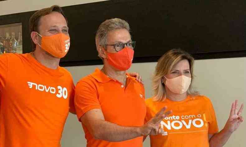 Zema esteve com Adriano e a vice Rejane Gambin durante campanha em 20 de novembro(foto: Reproduo/Twitter Romeu Zema)