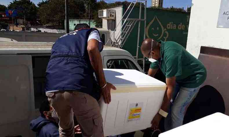 Vacinas comearam ser distribudas da Central da Rede de Frio, localizada no Bairro Gameleira, Regio Oeste de BH(foto: Agncia Minas/Reproduo)