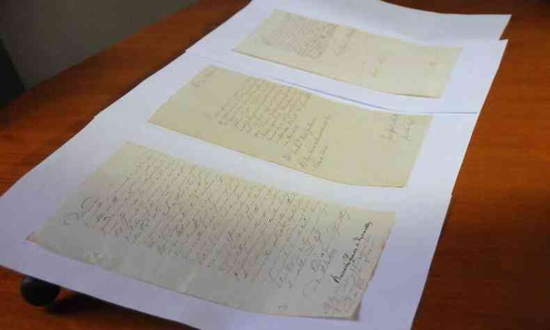 Documentos histricos furtados foram devolvidos ao Arquivo Pblico Mineiro(foto: Juarez Rodrigues/EM/D.A Press)
