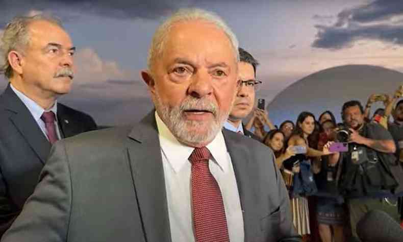 Lula, Randolfe Rodrigues e Mercadante durante entrevista em Braslia