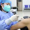 COVID: vacina protege mais do que a infecção, destaca estudo