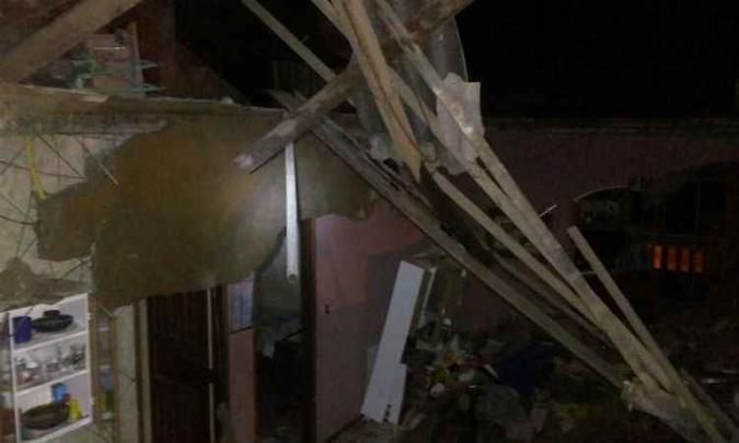 Causas do desabamento ainda estão sendo investigadas(foto: Corpo de Bombeiros/Divulgação) Causas do desabamento ainda estão sendo investigadas(foto: Corpo de Bombeiros/Divulgação)
