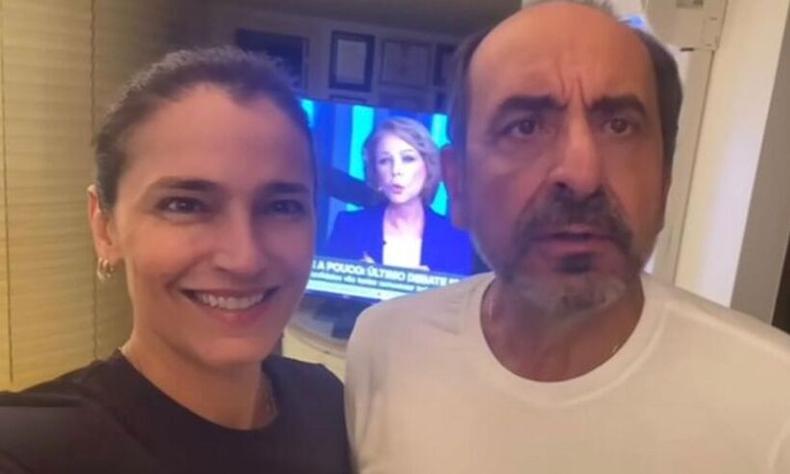 Kalil ao lado da esposa, Ana Kalil