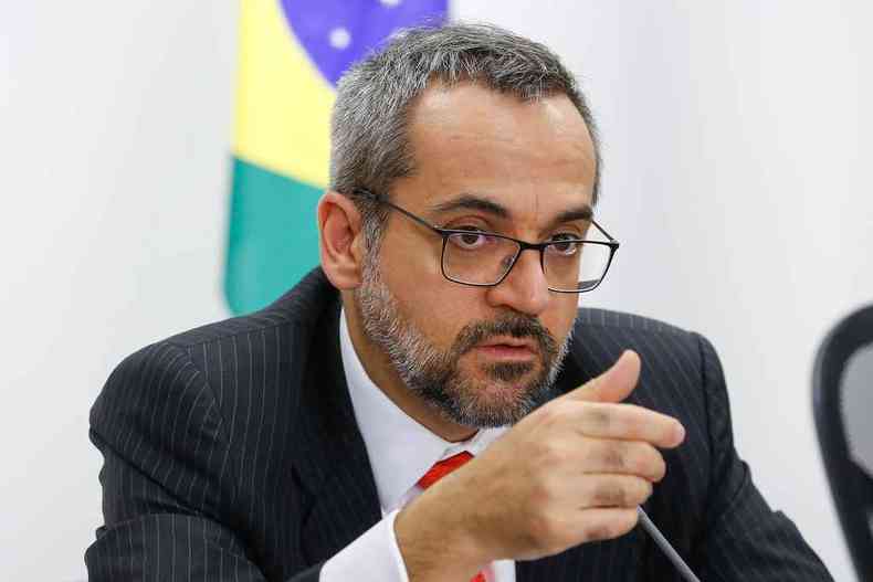 Ministro da Educao Abraham Weintraub tem insistido em manter a data do Enem(foto: Divulgao)