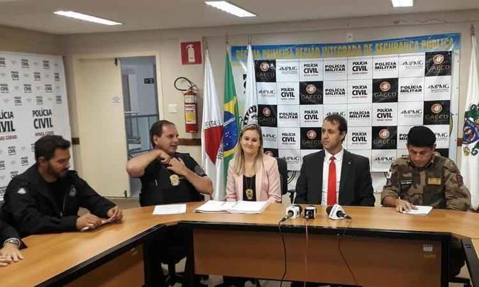 Balanços da operação foram divulgados por representantes do MPMG, Polícias Civil e Militar em coletiva à imprensa (foto: Polícia Civil/ Divulgação) Balanços da operação foram divulgados por representantes do MPMG, Polícias Civil e Militar em coletiva à imprensa (foto: Polícia Civil/ Divulgação)