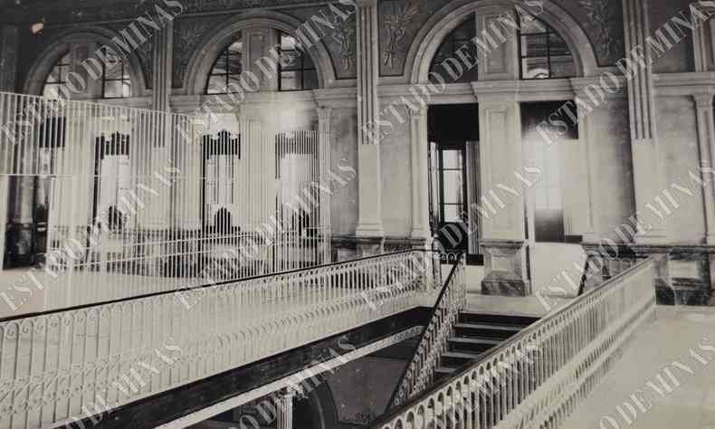 foto do arquivo do estado de minas do interior do prédio dos correios e telegrafos em BH