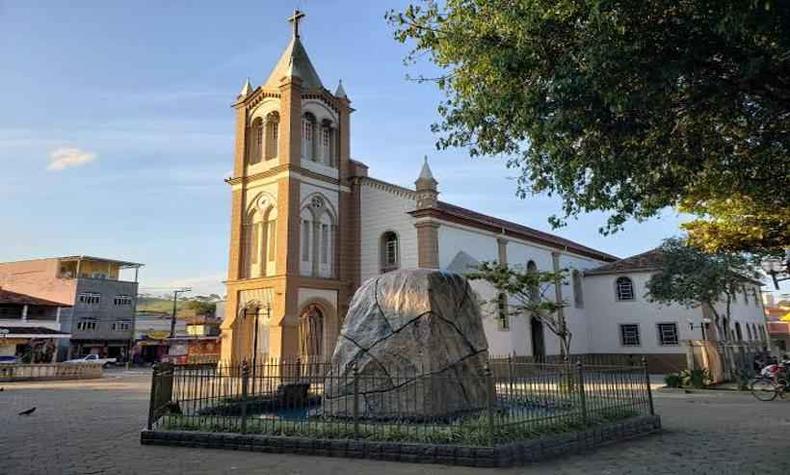 Mulher foi morta pelo marido na frente do filho de 3 anos(foto: Prefeitura de Bicas) Mulher foi morta pelo marido na frente do filho de 3 anos