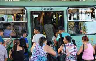 Maioria dos usurios atribuiu problemas a deficincias no transporte coletivo(foto: Paulo Filgueiras/EM DA Press)