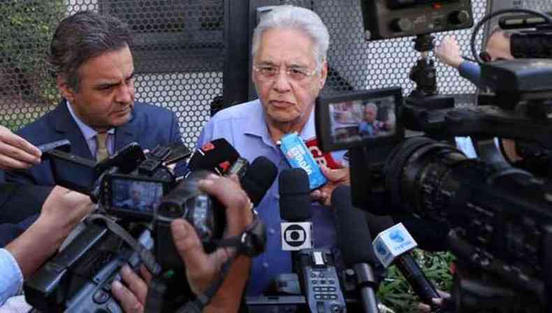 Acio e FHC concedem entrevista coletiva em abril do ano passado, durante articulaes para o impeachment da presidente Dilma Rousseff(foto: Reproduo da Internet/PSDB.ORG )