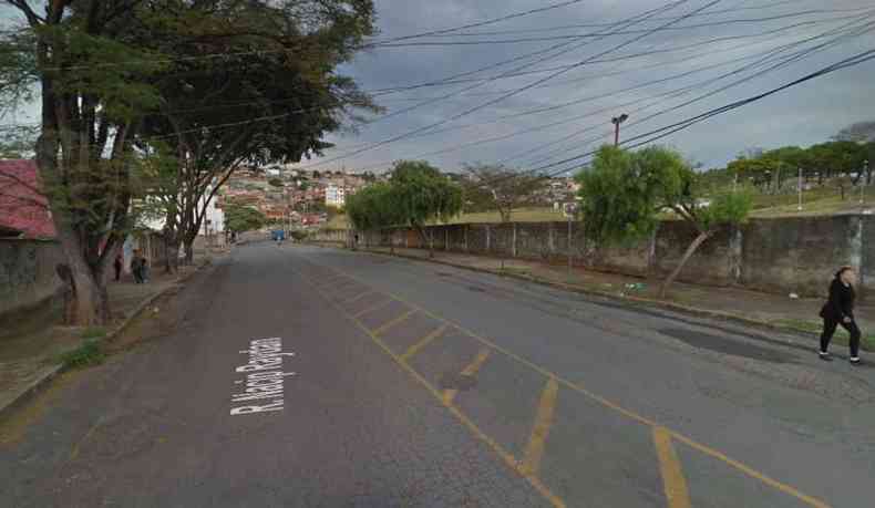 Cadeirante atravessava a rua quando acabou atingido(foto: Google Street View/Reproduo)