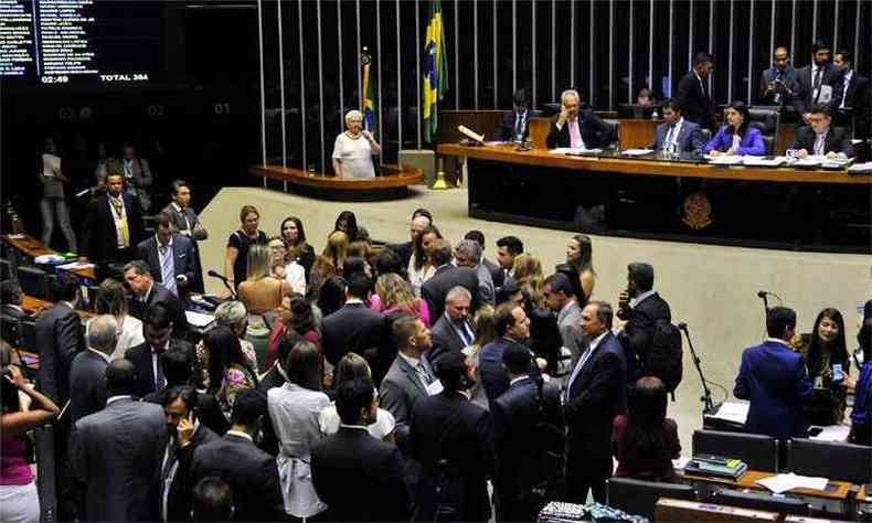 Plenrio da Cmara na noite desta quarta-feira (foto: Luis Macedo/Cmara dos Deputados)