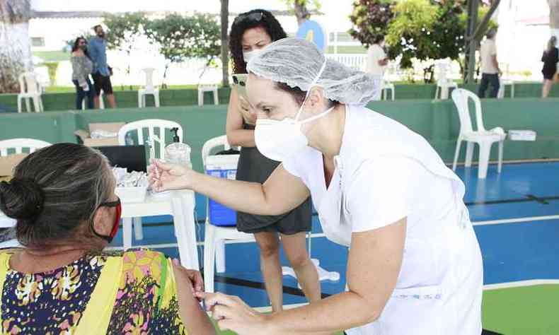  Fora-tarefa vai fazer vacinao em Uberlndia neste fim de semana(foto: Prefeitura de Uberlndia/Divulgao)
