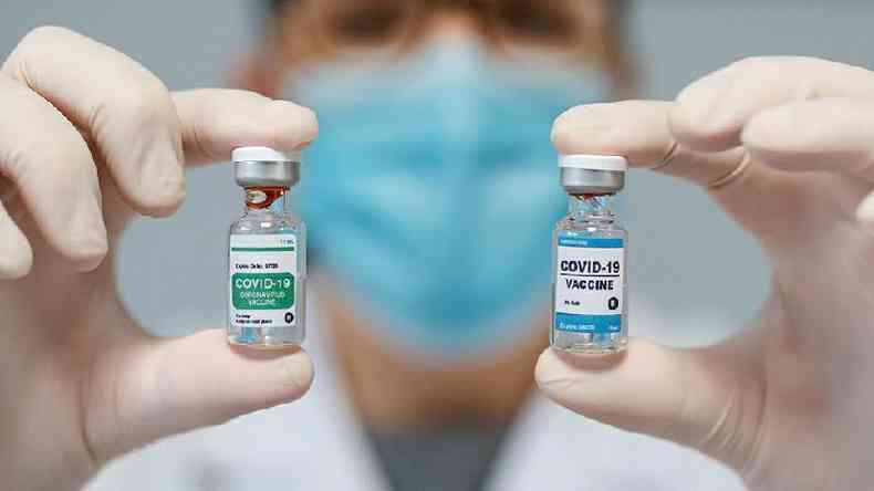Série de ensaios clínicos em várias partes do mundo investiga os efeitos da combinação de diferentes vacinas contra o coronavírus(foto: Getty Images)