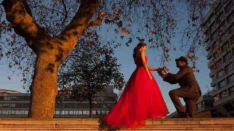 Casal faz sesso de fotos pr-casamento em Londres