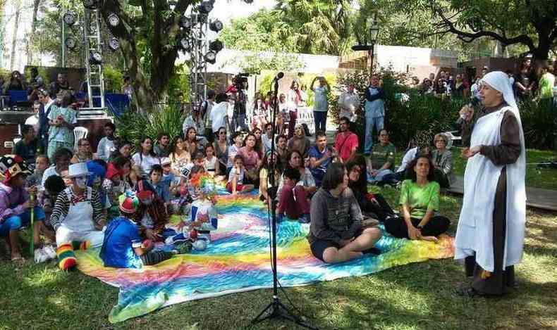Campanha da juventude rene centenas na Pampulha(foto: Jair Amaral/EM/D.A Press)