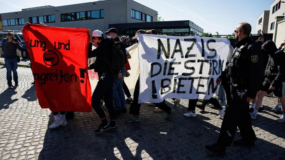 Deutsches Gericht bestraft Frauen, die sich an Angriffen auf Neonazis beteiligt haben