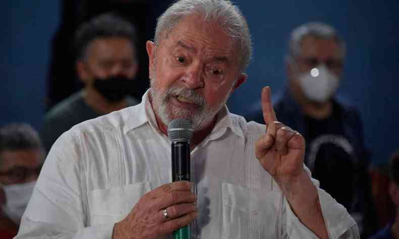 Lula negocia apoio de tucanos, seus adversários históricos