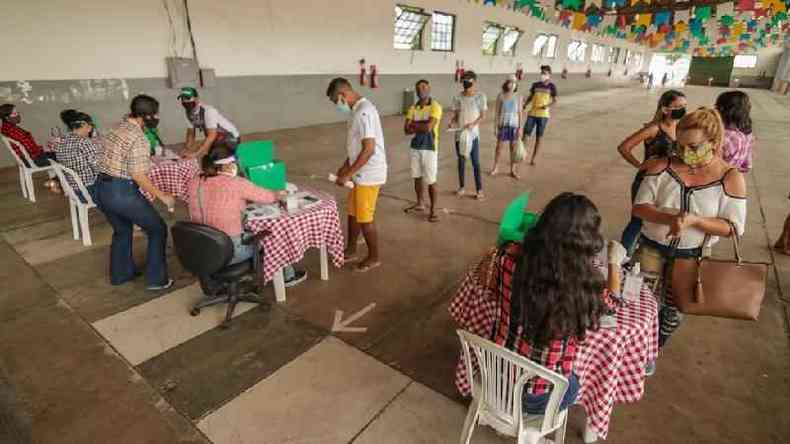 Prefeitura de Caruaru criou uma campanha de doao de cestas bsicas para artistas e comerciantes(foto: Prefeitura de Caruaru)