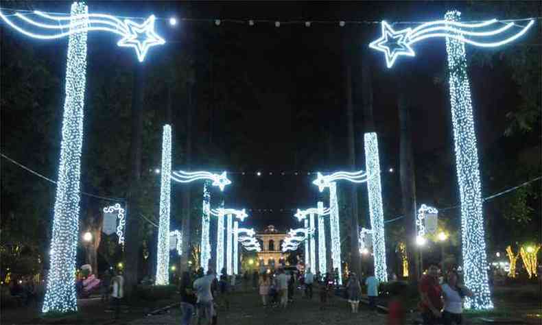 Iluminação de Natal na Praça da Liberdade vai homenagear os 120 anos de BH  - Gerais - Estado de Minas