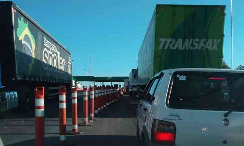 Preo da tarifa e filas irritaram motoristas no primeiro dia (foto: Reproduo da internet/WhatsApp)