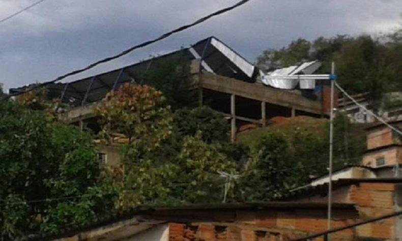 A amea�a de massacre foi feita na Escola Estadual Juquinha de Almeida 
