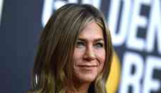 Jennifer Aniston faz tratamento facial com esperma de salmo: entenda 