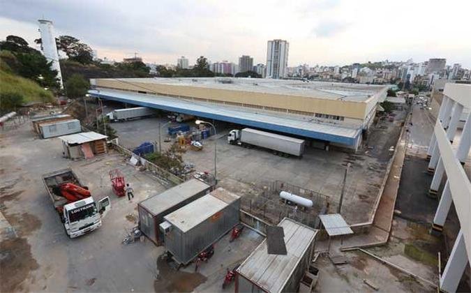 UniBH vai ocupar terreno que abrigava a Lar e Constru��o, na Cidade Nova. Aulas come�am em agosto(foto: RAMON LISBOA/EM/D.A PRESS)