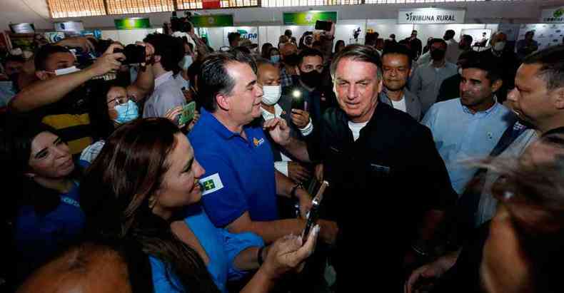 Em evento ontem em Braslia, Bolsonaro conversou com apoiadores e fez elogios ao seu 