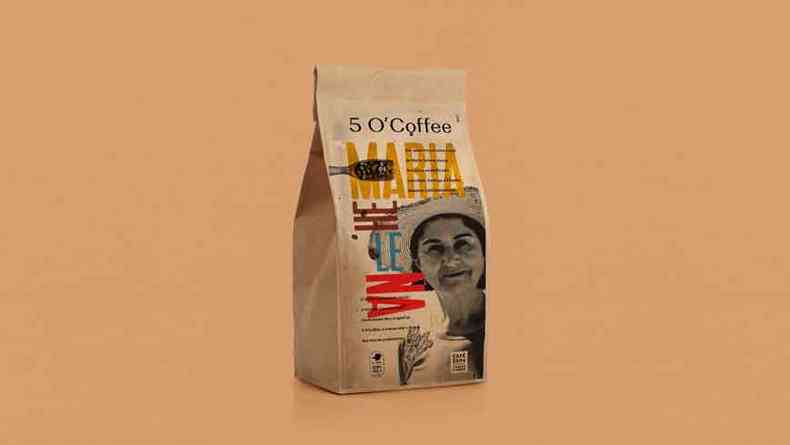 As embalagens exibem o nome e o rosto de quem produz o caf(foto: Moeda Semente/Divulgao)