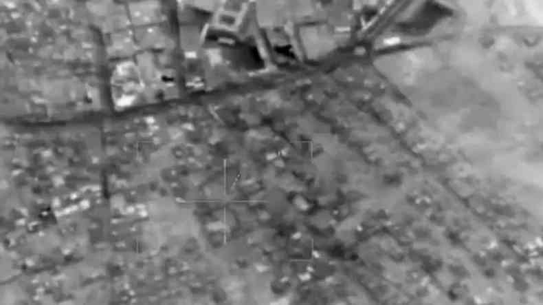 Imagem de drone na hora do ataque contra Merad Abu Merad