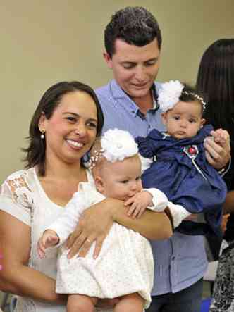 Felicidade em dose dupla para o casal Aline e Hissa(foto: Juarez Rodrigues/EM /DA Press)