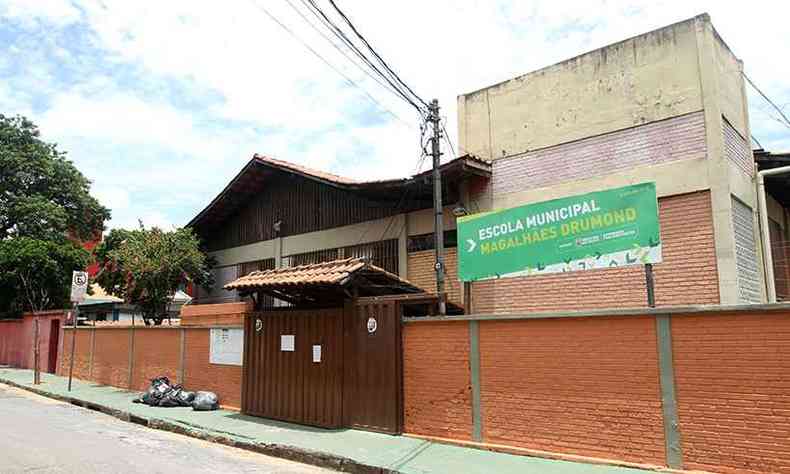 Fachada da Escola Municipal Magalhes Drumond, localizada no Bairro Barroca, Regio Oeste de BH(foto: Jair Amaral/EM/D.A Press - 4/2/2020)