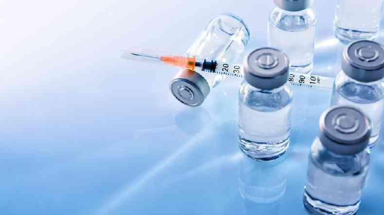 Além de eficiente, uma vacina contra o coronavírus precisa ser duradoura, diz Ilaria Capua(foto: Getty Images)