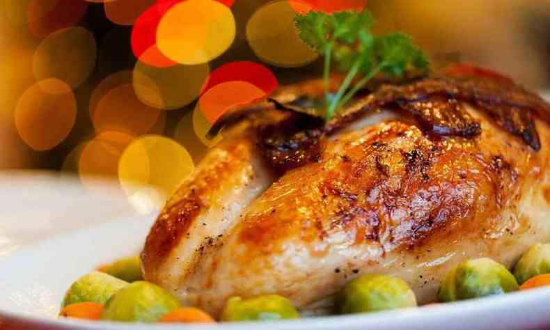 Pacientes reumticos devem optar por uma alimentao mais saudvel e regrada nas festas de fim de ano(foto: Pixabay)
